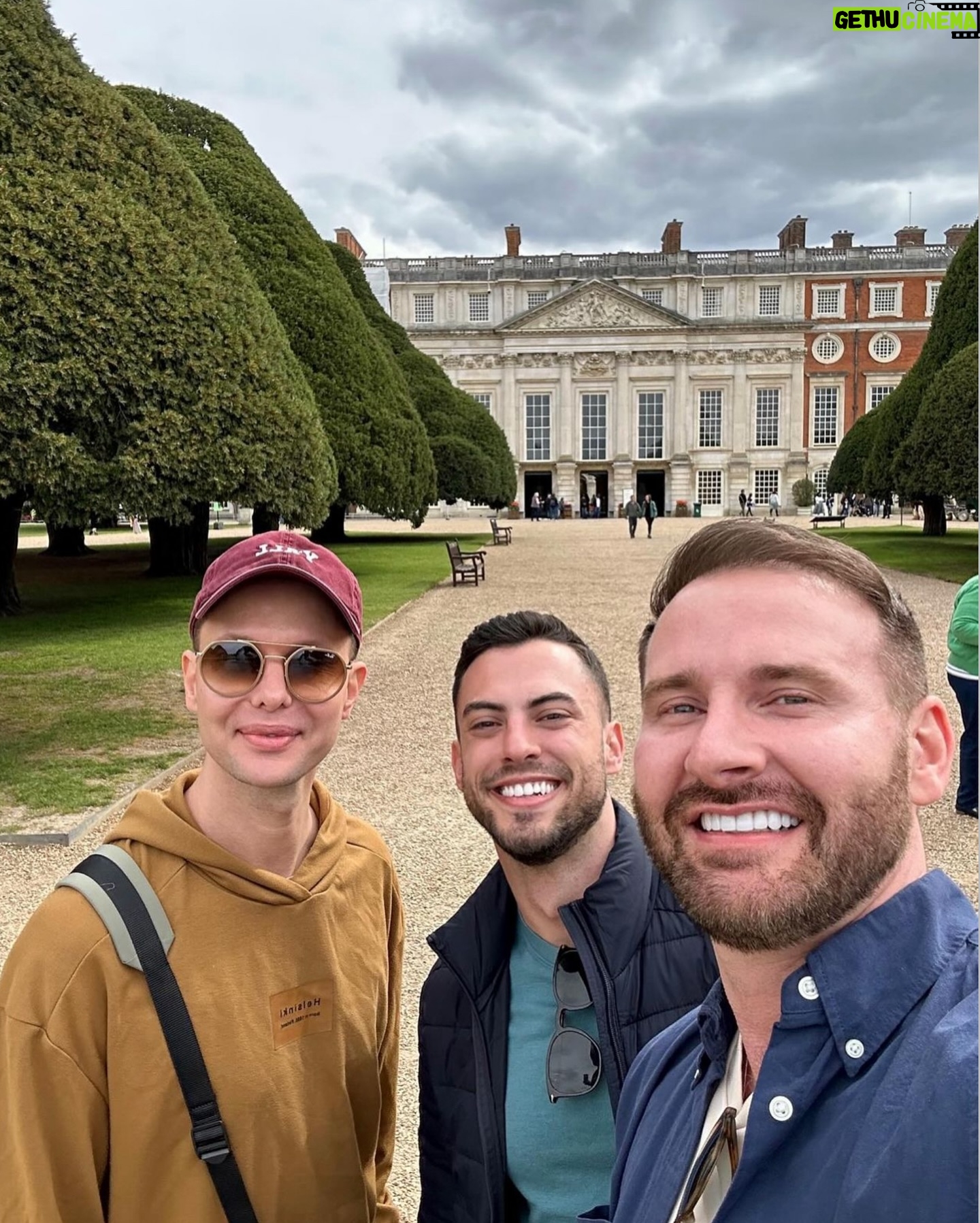 Trinity the Tuck - 21.6K Likes - Photo dump with great people!