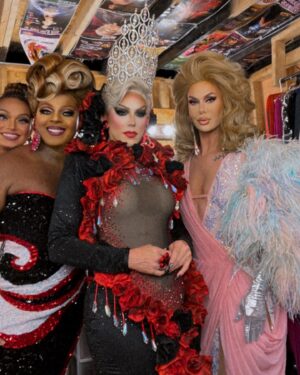 Trinity the Tuck Instagram - Great to spend time with some of my drag family! Surround yourself with people who support and uplift you! In this world your family/chosen family are most important! ❤️❤️❤️