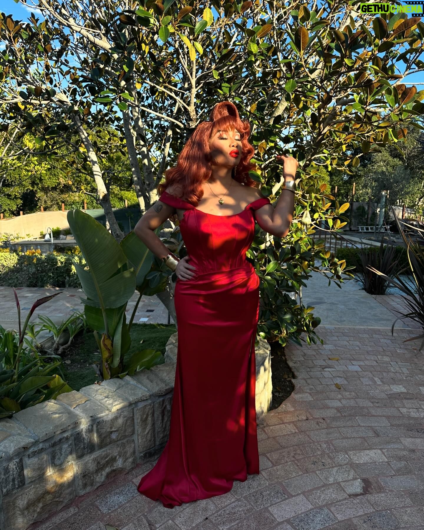 Trinity the Tuck - 24K Likes - Getting close now, pre-save/pre-add my upcoming single, āTIL DEATH BECOMES US feat. @jujubeeonline. Link in bio. Out on 4/26 everywhere. Produced by @anastasiabeverlyhills
@peg_records @ada_music @realdrewlouis @musicbyjayelle @coenhutton @thedragphotographer @robbiejoseph @ryanaceto @anastasiabeverlyhills @mrbradford7 @mattpalmerofficial @kyliesoniquelove @peppermint247 @misssherryvine @thatbitchjewels
#TDBU #TILDEATHBECOMESUS #DEATHBECOMESHER #ABH