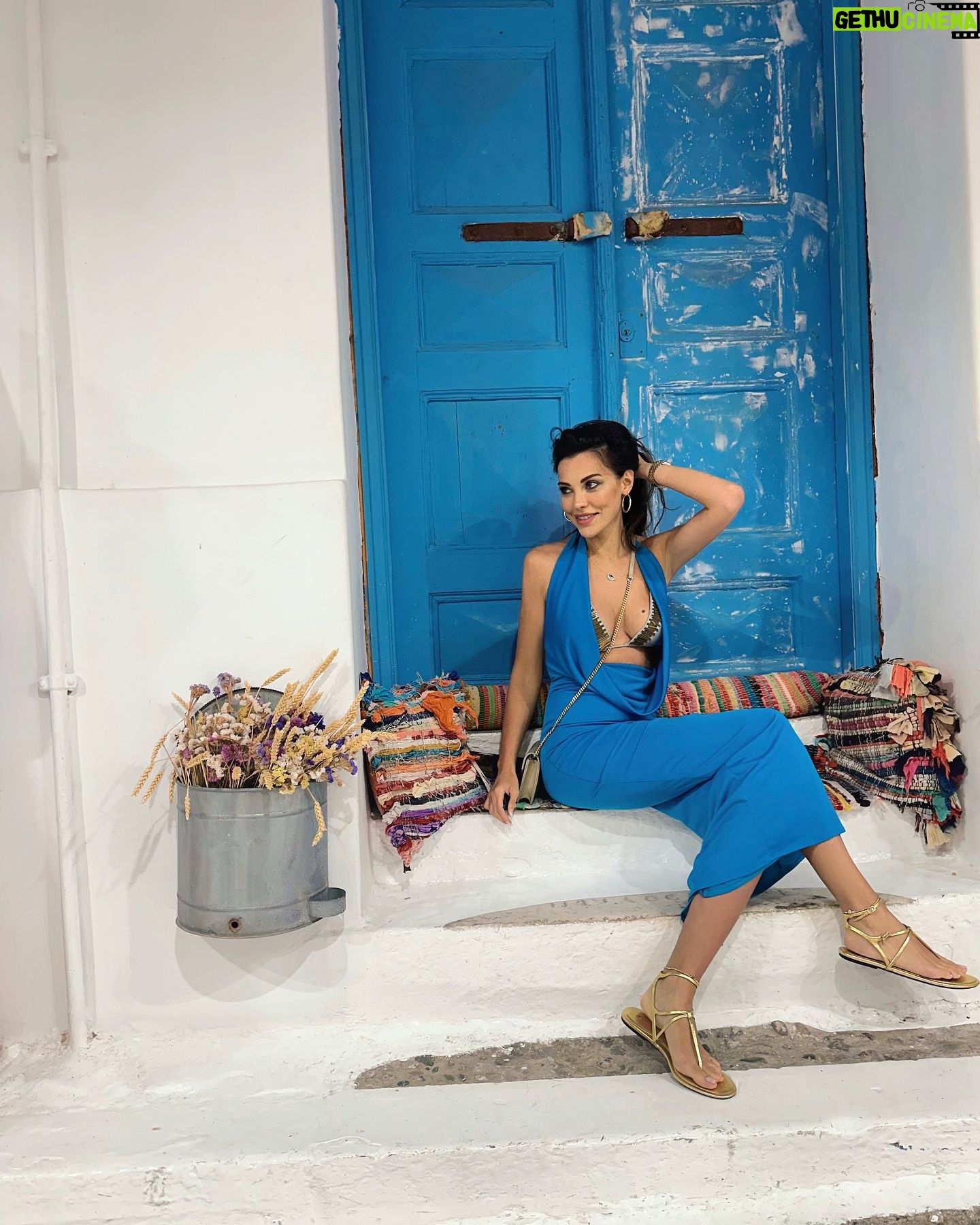 Tuvana Türkay - 129.1K Likes - 🩵