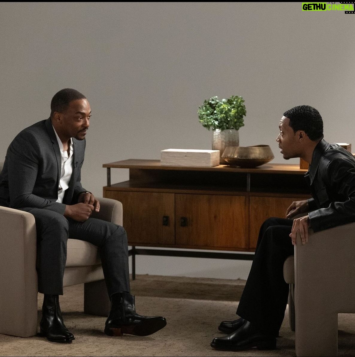 Tyler James Williams - 3 Likes - #ActorsonActors with the good brother @anthonymackie for @variety
Styled by: @ilariaurbinati
Groomed by : @crazysexybeautifoe
π·: @MaryEllenMatthewsNYC