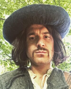 Tymofii Muzychuk Instagram - Нещодавно, 24 серпня була премʼєра українського історичного фільму «Довбуш», режисера Олеся Саніна! Усім дуже раджу подивитися! Це дуже крутий український фільм!!! Ну і як ви зрозуміли, я, @m.berezhnyuk , @dmytro_mazuriak брали участь у зйомці цього шедевру🤩 тому дивіться самі, радьте друзям! Усім гарного перегляду! Слава Україні! #довбуш  #sopilkar #dovbush #премєра #україна #українське #фільм #ukraine
