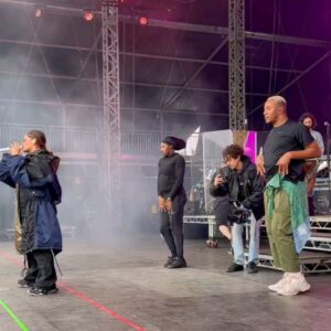 Tynomi Banks Instagram - I 5 6 7 ATE that on the first day of pride month 💅🏼 performing at mighty hoopla with stunnnerina banks   @nellyfurtado 🌈