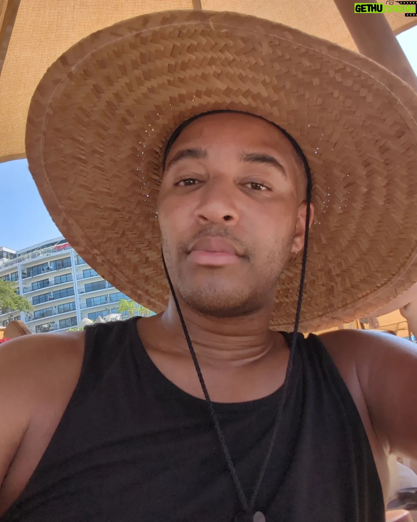 Tynomi Banks - 2.3K Likes - 🌄🌞🏝️🌞