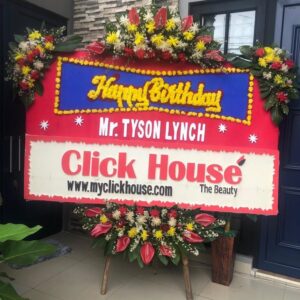 Tyson Lynch Instagram - @buwnga @donnydewanto dan the family @myclickhouse TERIMAKASIH BANGET2 Untuk this wonderful surprise 😱 “ Matee Donny “ and the “ very humble and kind mbak Bunga “ I hope you and your beautiful family dan SEMONYA at My clickhouse are ALL safe dan sehat 🙏🏻❤️🤗