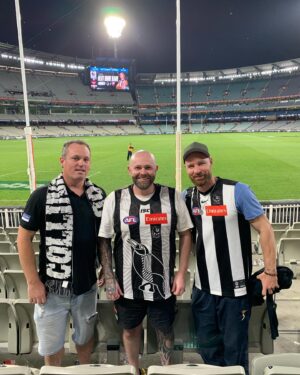 Tyson Lynch Instagram - My first time going to the second biggest AFL game of the fixture.To all the past and present people who fought and fight for this wonderful country, THANK YOU 🇦🇺Anzac Day game between the @collingwood_fc and @essendonfc And what a wonderful experience and topped off by a great comeback win the PIESSSS…. Cheers to a legend ,Wally for the ticket🙏🏻 #anzacday