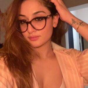 Actress Uditi Singh HD Instagram Photos and Wallpapers August 2024