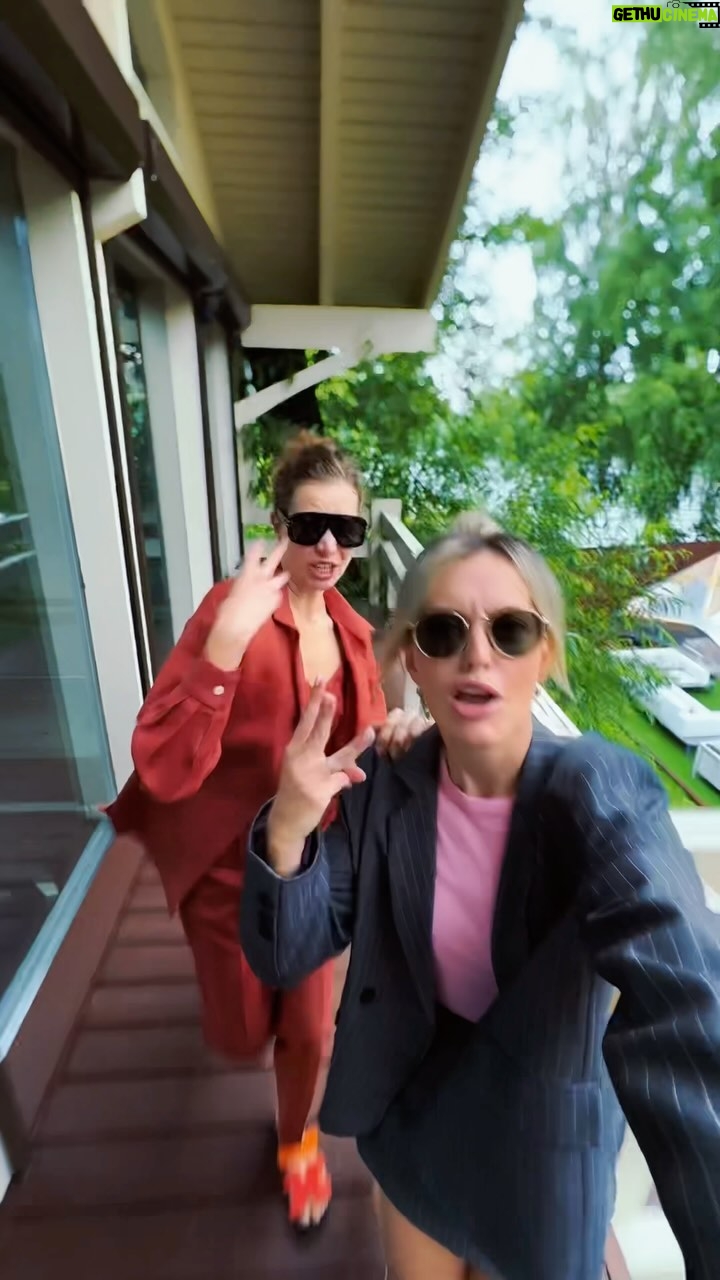 Uliana Donskova - 5.4K Likes - Настроения вам 😎
#dance #mood #friday #dancevideo #ульянадонскова #элонатанцует #танцы #юмор