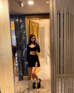 Ülkü Hilal Çiftçi Instagram - galerimde durucagına burda dursun dedim😷💝

hepsi cok eski🥹