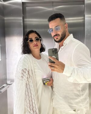 Ülvi Həsənli Instagram - Black or white?🥰🥰🥰