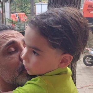 Umut Oğuz Instagram - Doğum günü çocuklarının duaları kabul olurmuş...
Allah herkesin kalbine göre versin 🙏🏼

[Çok özledim]
#canımoğlum 
#2temmuz2024