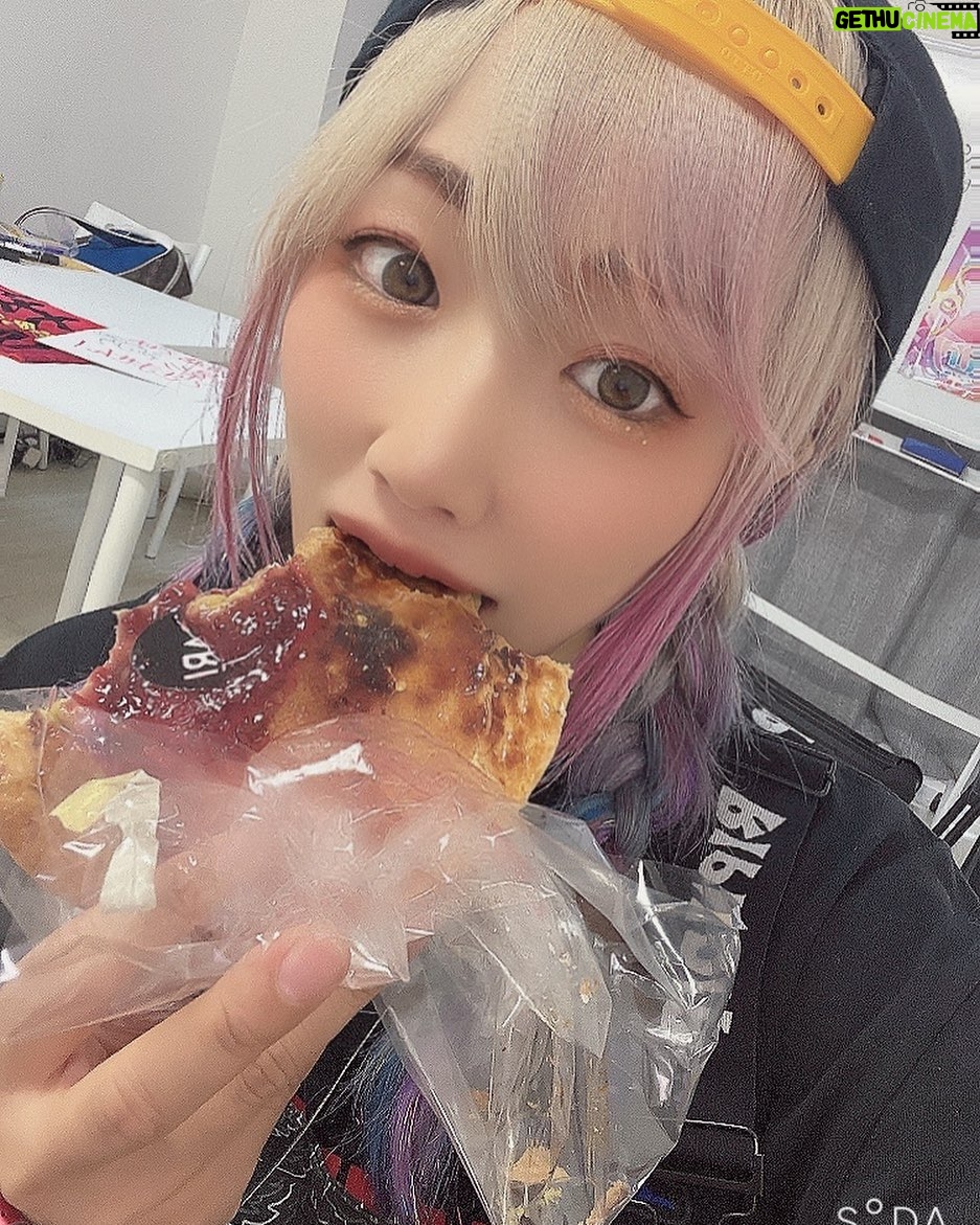 Unagi Sayaka - 5.7K Likes - いっぱい食べるうながすき?
#ウナギサヤカ
#GYAN
#histuma_bushi