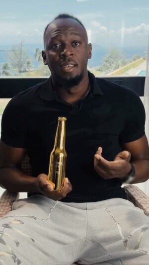 Usain Bolt Instagram - Olympians, your Golden Bottles are waiting in the Olympic Village. Share your #GoldenMoments of life with me 👇
Biggup @corona Cero for making it happen.

–

*Available only for those 18 