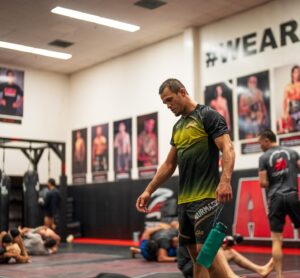 Usman Nurmagomedov Instagram - «Посеешь мысль — пожнешь поступок. Посеешь поступок - пожнешь привычку. Посеешь привычку - пожнешь характер. Посеешь характер — пожнешь суть»