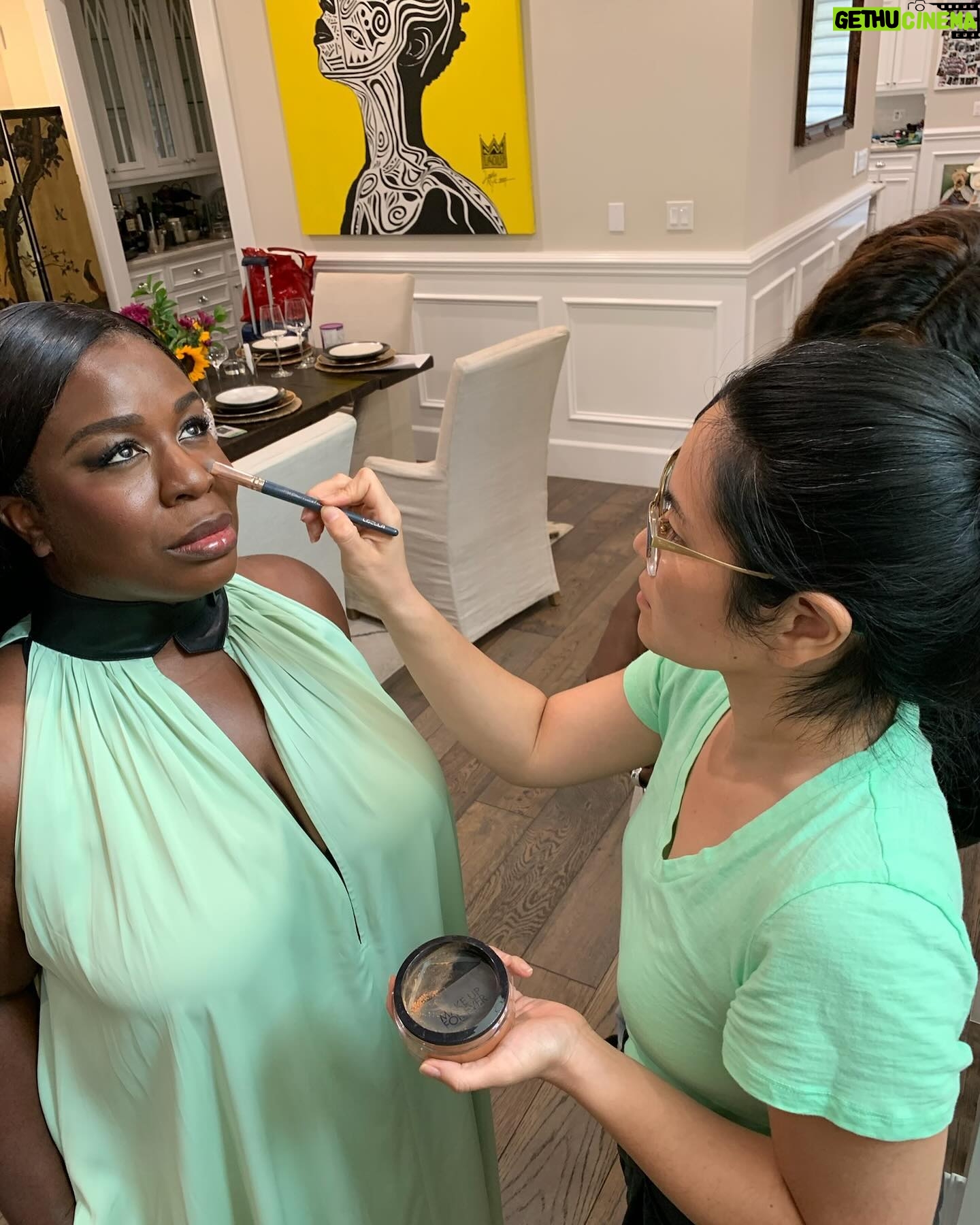 Uzo Aduba - 25.1K Likes - Mint Condition. 💚💚💚
