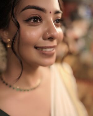 Vaishnavi Venugopal Instagram - HMU : @aishwaryakarayilofficial 
Draping : @drapewithkp 
Shot by : @firstclick_photography__