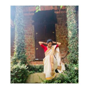 Vaishnavi Venugopal Instagram - Happy Onam 🌼