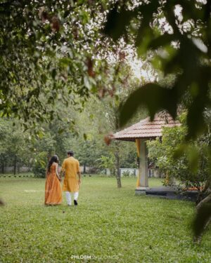 Vaishnavi Venugopal Instagram - “I’m ready to PAAARTYY.” 
 For enquiries
9847702021
Follow us : @phloem.weddings
Web: www.phloemweddings.com
@freehandsmediahouse
#wedding #weddingdress #weddingphotography
#weddinginspiration #weddingdecor #weddingplanner
#phloem.weddings #reels #reelsinstagram
@raghavnandakumar and @vaishuv__

Mehendi artist @shabnam_mehendi_kochi 
Makeover @janvimakeovers__