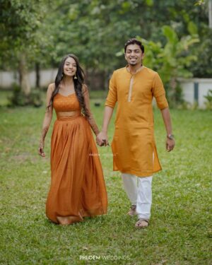 Vaishnavi Venugopal Instagram - “I’m ready to PAAARTYY.” 
 For enquiries
9847702021
Follow us : @phloem.weddings
Web: www.phloemweddings.com
@freehandsmediahouse
#wedding #weddingdress #weddingphotography
#weddinginspiration #weddingdecor #weddingplanner
#phloem.weddings #reels #reelsinstagram
@raghavnandakumar and @vaishuv__

Mehendi artist @shabnam_mehendi_kochi 
Makeover @janvimakeovers__