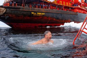 Valdis Pelšs Instagram - Прямо на северном полюсе обнаружил новый вид моржа. Он дружелюбный и смешной.