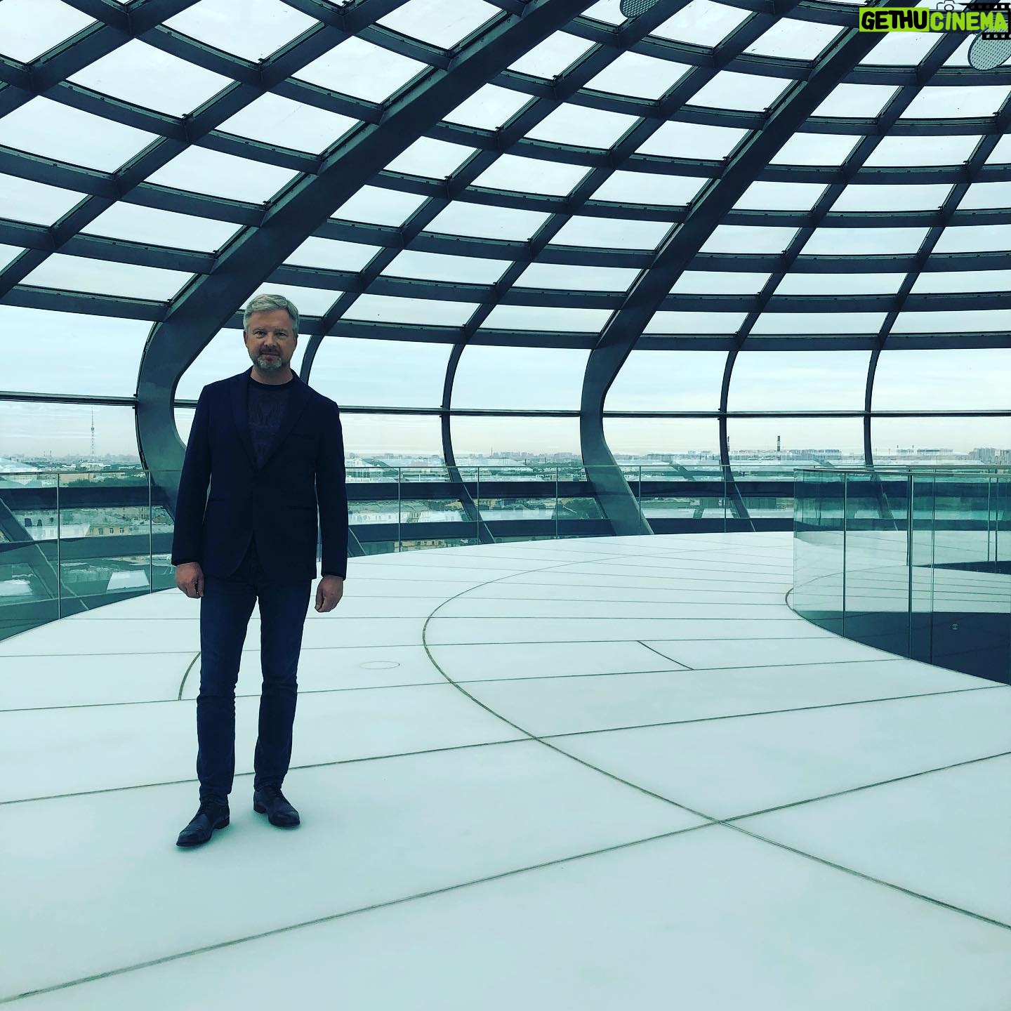 Valdis Pelšs - 2.5K Likes - Скромный павильон, напоминающий купол Антарктиды, построенный нами для съёмок одноимённого кино