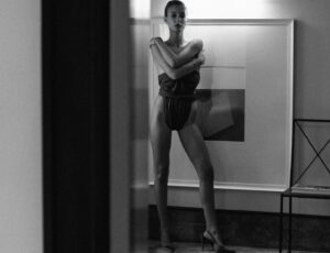 Valentina Hites Instagram - Hitchcock 🤍🤍🤍 @ysl