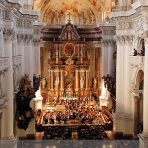 Valery Gergiev Instagram - ⚡️On the 24th and 25th September in St. Florian the Munich Philharmonic under Valery Gergiev completes its highly acclaimed cycle of all the numbered Bruckner symphonies, which began in 2017.
⠀
📷 ©st.florian_emanuel_schwarz
⠀
⚡️24 и 25 сентября в Монастыре Святого Флориана (Австрия) Мюнхенский филармонический оркестр под управлением Валерия Гергиева играет 6 и 7 симфонии Антона Брукнера, завершая исполнение и запись цикла всех симфоний композитора, который начался в 2017 году. Записи выпускаются на собственном лейбле Мюнхенского филармонического оркестра.