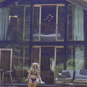 Vanessa Mai Instagram - Hi aus dem Seehütten Urlaub ⛱️⛰️☀️