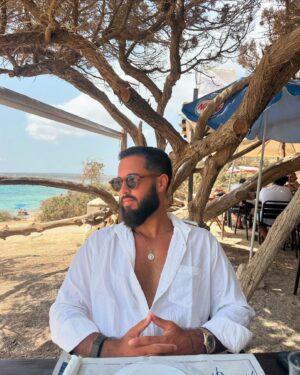 Vanessa Martins Instagram - Vim para a minha ilha preferida com a minha pessoa preferida. Que felicidade ter tudo o que preciso para ser feliz na mesma pessoa. Os dias são quentes como a noite. A temperatura da água é sempre incrível…Formentera é uma ilha mágica. ❤️