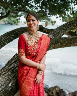 Varalaxmi Sarathkumar Instagram - I finally got my Fairytale Wedding..!!
My Prince asked me to marry him and I did..!!!
One day down and forever to go.!!
To Love,Laughter and Loads of food..!!
I love you Nicholai..

Thank you for making me feel like the world’s most beautiful bride 
@jayalakshmisundaresan 

Saree @cliosilk 
Jewellery @utharikha_jewellers 
Blouse @riya.preethi_designer 
Photography @theaaronobed 
Decor @white.reflections

#wedding #married