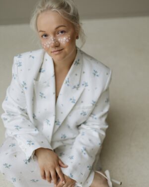 Varvara Shcherbakova Instagram - Ну, что, молодежь? Саммер тайм?🪻🪻🪻

Photo: @anngorrbacheva 
Muah: @ilonamakeup 
Style: @lazareva_.k