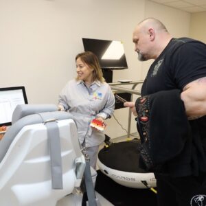 Vasyl Virastyuk Instagram - Найсильніші підтримують найсильніших💪🏻

Василь Вірастюк відвідав захисників і захисниць України, які проходять реабілітацію в одеському центрі RECOVERY.

@vasylvirastyuk , дякуємо за зустріч, що надихнула і пацієнтів, і всю нашу команду.