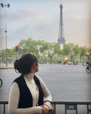Venus Singh Instagram - From Paris…..with love ♥️
&
croissants 😋
.
#paris #parisfrance #france #eiffeltower #eiffel #cityoflove #cityoflove❤️ #europe #europetravel #love #smile #shotoniphone #evening #holiday #visitfrance #parisolympics #olympics #paris2024
