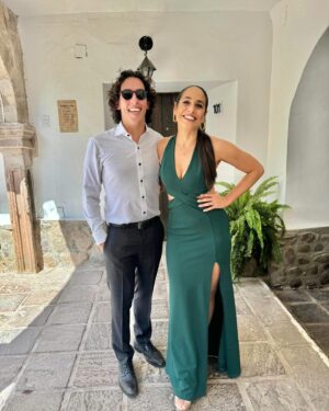 Verónica Álvarez Instagram - Este fin de semana ha sido una película de principio a fin. Gracias por hacernos parte del mejor día de sus vidas! Los queremos MUCHO!!
Que vivan los novios (ahora esposos)!!!!!!!