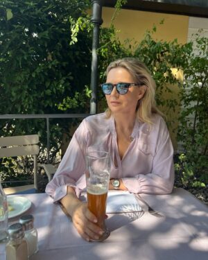 Veronica Ferres Instagram - Jeder neue Tag ist eine neue Chance, das Leben zu genießen. Schönen Sonntag, ihr Lieben. 🥰 

#happysunday