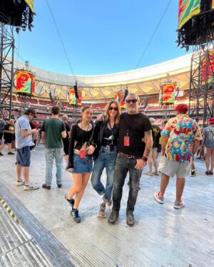 Verónica Lozano Instagram - Un poquito de las vacaciones 
Madrid 🇪🇸
Cumple de Antony 
Metallica , paseos , cosas ricas , amor 🧡