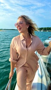 Veronika Dash Top 100 Instagram Photos and Posts