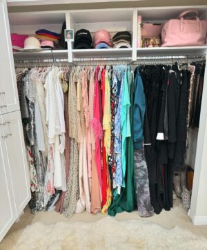 Veronika Dash Instagram - Taking Dream Walk-In Closet off my bucket list ✔️ @modularclosets I am forever grateful for this incredible transformation 💕 Thank you for helping me customize this space into a glam wonderland that is so efficient and helps keep my OCD at bay 😂 #modularclosets #closetorganization #closetsystem #walkincloset