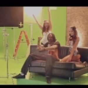 Veronika Nízlová Instagram - Unreleased🎥 #tb2013 TWiiNS FEAT. @snoopdogg MUSIC FEELS BETTER❤️ #behindthescenes