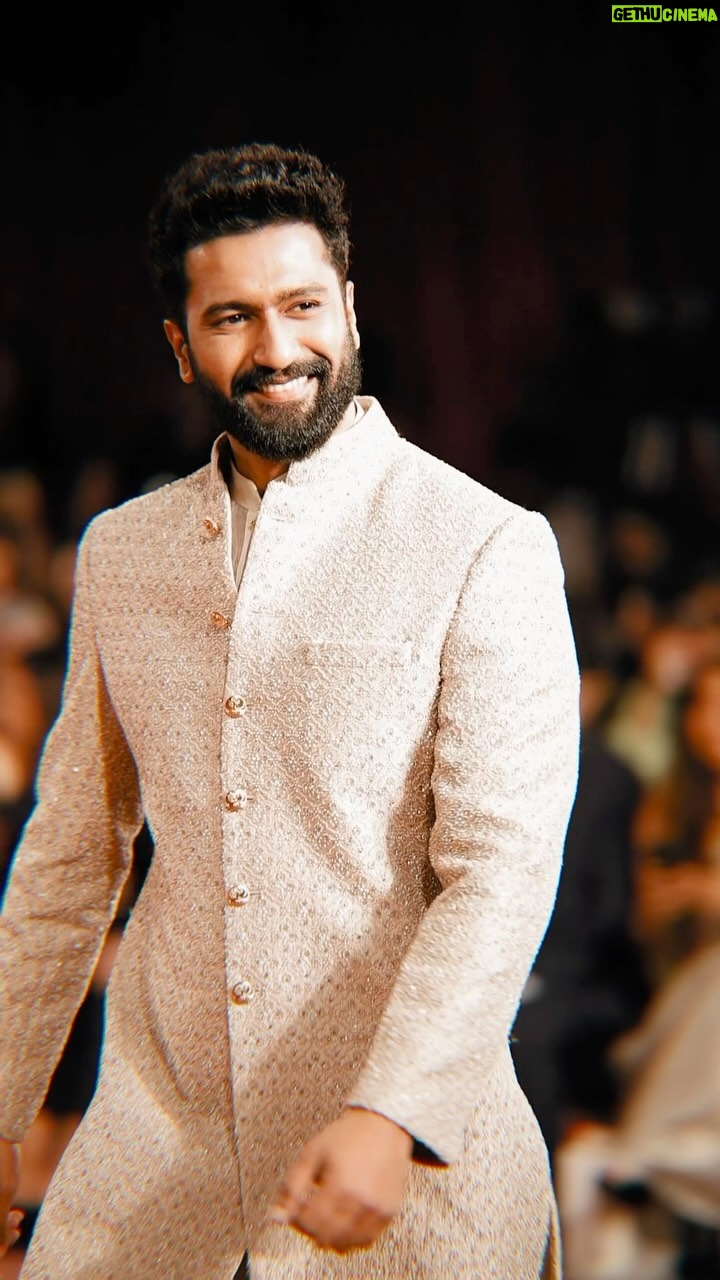 Vicky Kaushal - 3.5 Million Likes - #aboutlastnight š®š³š¦āØ