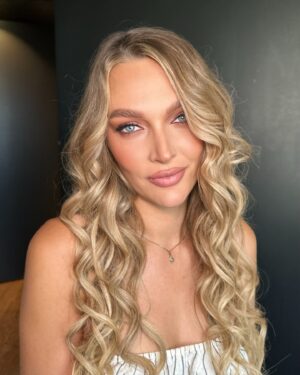 Victoria Jancke Instagram - What a beauty 🫠 Had the absolute pleasure to be doing makeup on this amazing inspiring woman @victoria.jancke ❤️ Keep inspiring and can’t wait to work with you again 🫶🏻