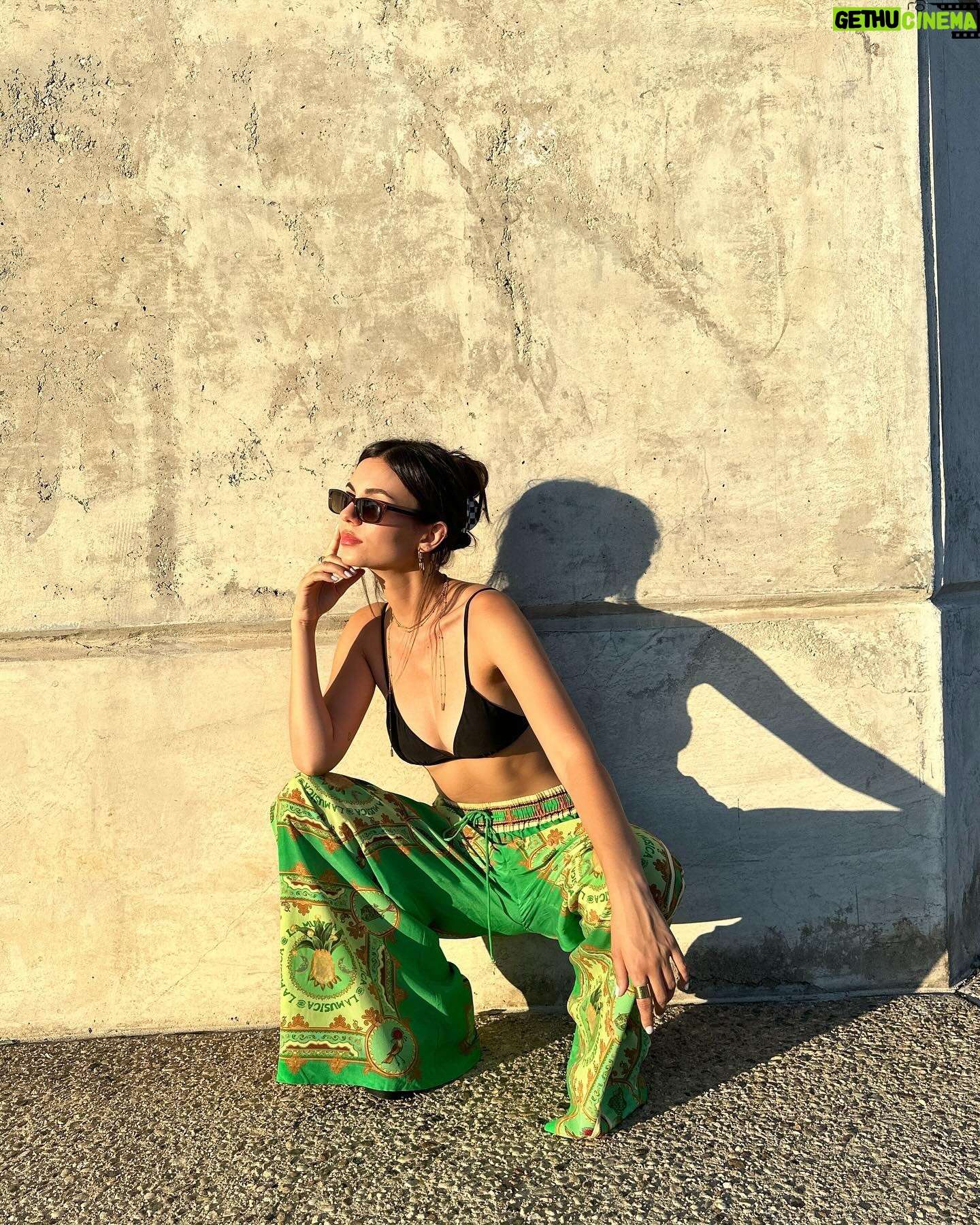 Victoria Justice - 564.6K Likes - If you said it wasn’t a good month, JULYin’!!! 🤭💞🌊🍸💃🏻✨🎥🤫🪩🥵🎶🌇🫶🏼
p.s. thank you to everyone streaming down, ily!!