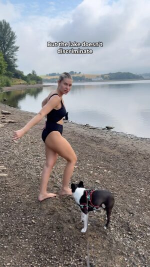 Victoria Spence Instagram - Me telling you all I have a hairy 🐯 like I own it, but if somebody was there and saw me in person, I’d have hopped, skipped and jumped in that lake faster than you can say kitty🥲

This morning, we got up early and went for a walk and a little dip, and it was my favourite morning ever 🥹 I can't believe Enzo swam out to me😫 the boy usually runs a mile from the water. I felt like such a proud mum🫶🏻🫶🏻

In other more exciting news!!! @theglowupproject_ Happy Girl Walk & Talk morning has gone live🌟 If you’re based in or around Manchester and  want to meet some amazing girlies with gorgeous energy & have a wholesome, positive morning, the link is in my stories 🌸 #wildswimming #manchester #mentalhealth
