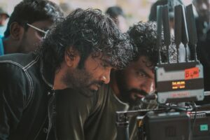 Vignesh Shivan Instagram - Muneeru Nee menmaelum, yen aasigal ennalum…. ❤️❤️❤️ 

You Grow , You shine , You gain a lot of hearts ! 
We will cherish that , clap hands and whistle for you before the long hug 🤗 ❤️❤️❤️ 

Excitedly waiting to see all that’s up in your career & life 
with a filled heart & happy eyes ❤️❤️❤️❤️ @pradeep_ranganathan ❤️❤️❤️❤️