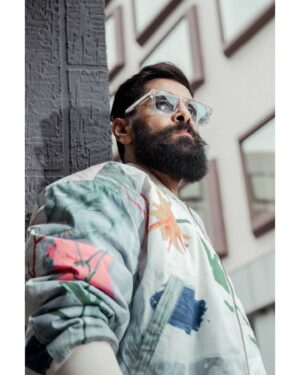 Vikram Instagram - Rock your jacket like a boss.  Styling @ishabhansali 📸@puchi.photography Bomber  @hm @basquiat
Trousers  @hophead.apparel 
Sunglasses @rosvinbugs #thangalaanfromaug15 #thangalaandiaries