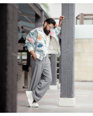 Vikram Instagram - Rock your jacket like a boss.  Styling @ishabhansali 📸@puchi.photography Bomber  @hm @basquiat
Trousers  @hophead.apparel 
Sunglasses @rosvinbugs #thangalaanfromaug15 #thangalaandiaries