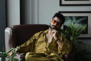 Vikram Chatterjee Instagram - ❤️

Styled by @poulami.rgupta 
Shot by @sarkardebarshi19 
MuH @suro.make_up_artist 
Outfit @houseofblaho 
Location @polofloatel