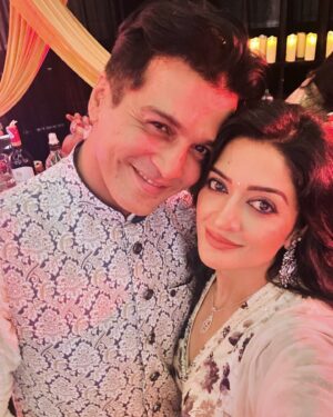 Vinay Rai Instagram - Cocktails & Dreams. ❤️🥰😍🧿. 

#vinayrai #vimalaraman #sangeet #wedding #tamilcinema #telugucinema #malayalamcinema #vr #couplelove #indianwear