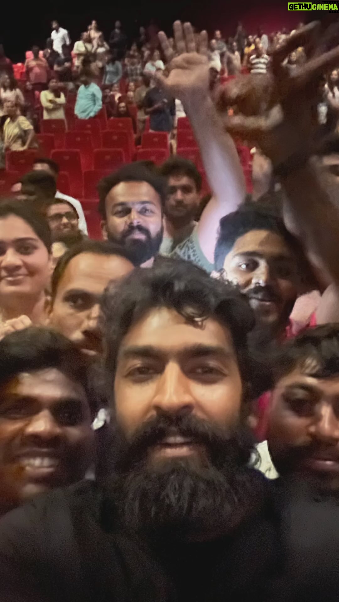 Vinay Rajkumar - 29.3K Likes - ಮೂಕನಾದೆನು
ನಿಮ್ಮೆಲ್ಲರ ಪ್ರೀತಿ ಮತ್ತು ಬೆಂಬಲಕ್ಕೆ ಧನ್ಯವಾದಗಳು❤️