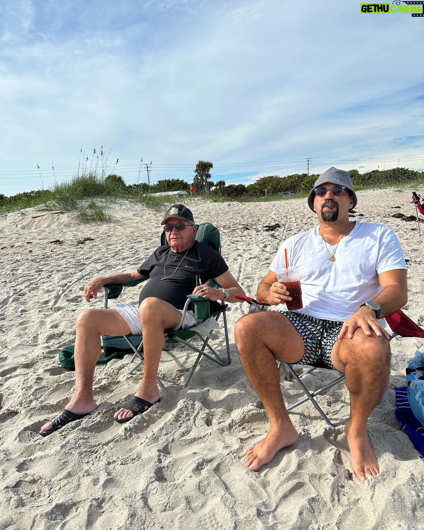 Vincent Laresca - 239 Likes - Two retirees sitting on a Florida beach. Me and pops from #queens #brooklyn to #florida ā¤ļø
